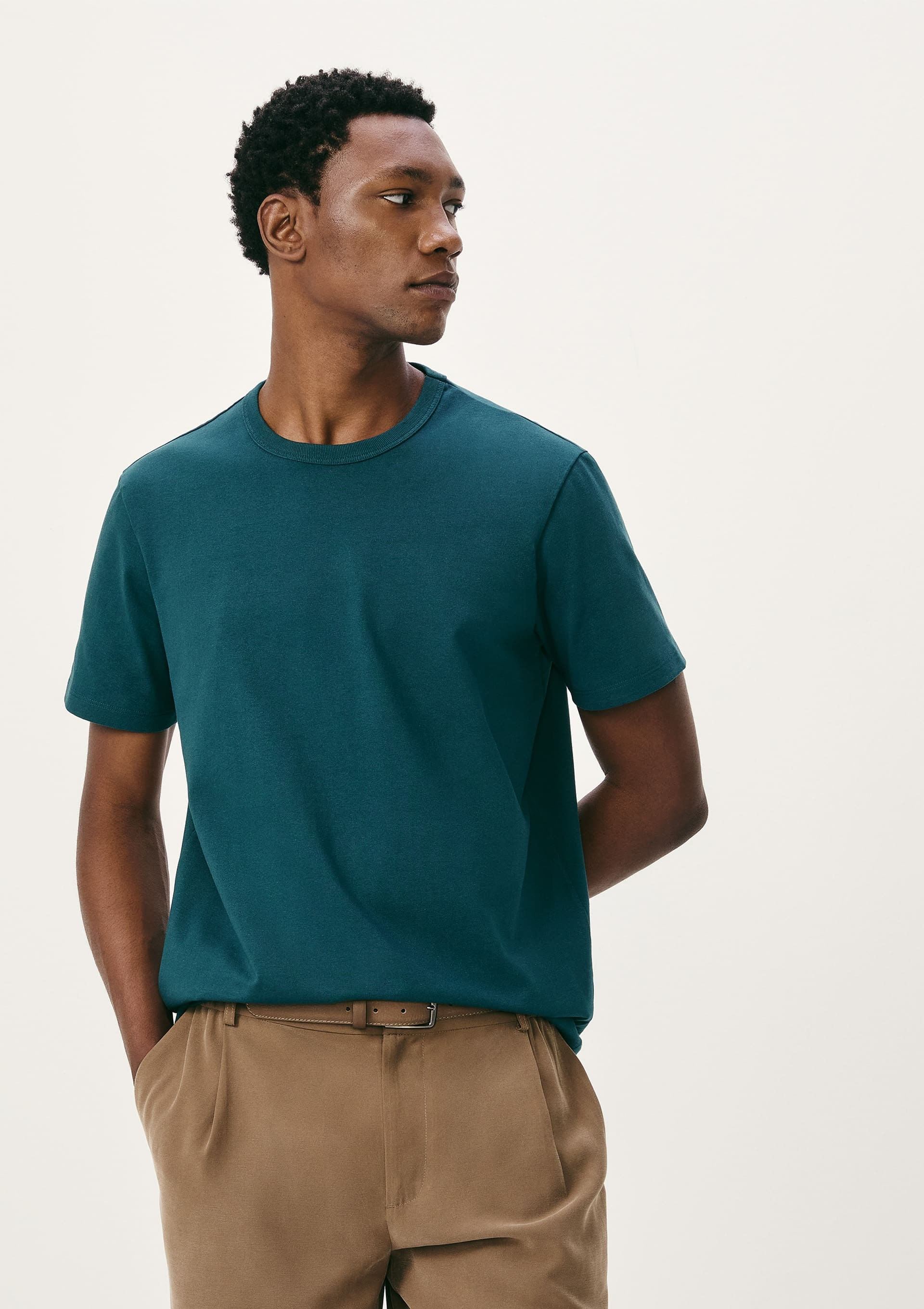 Camiseta Básica Masculina Areia Em Algodão Peruano - Verde