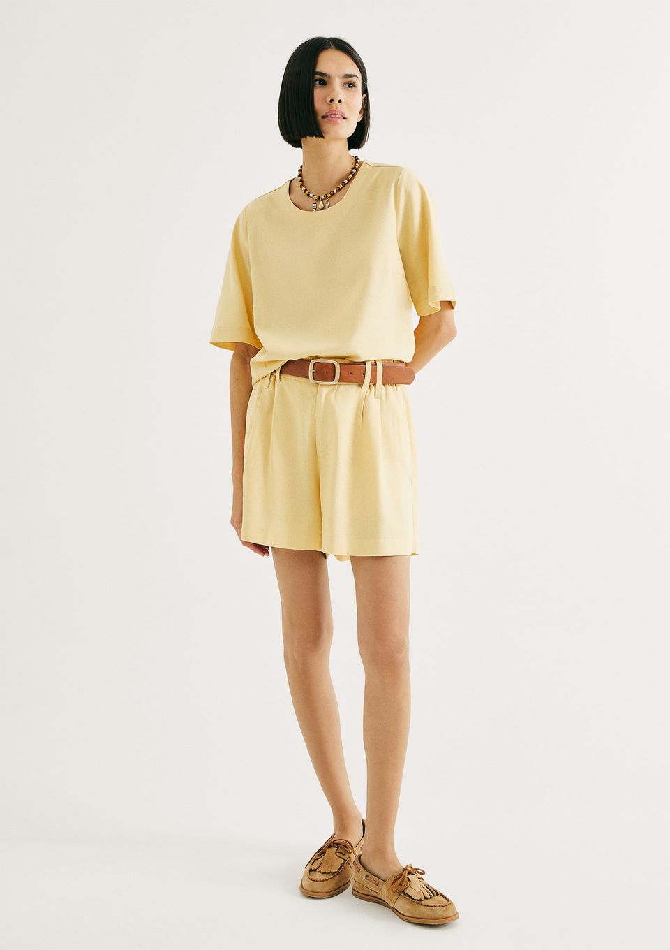 Shorts Feminino de Alfaiataria em Linho - Amarelo