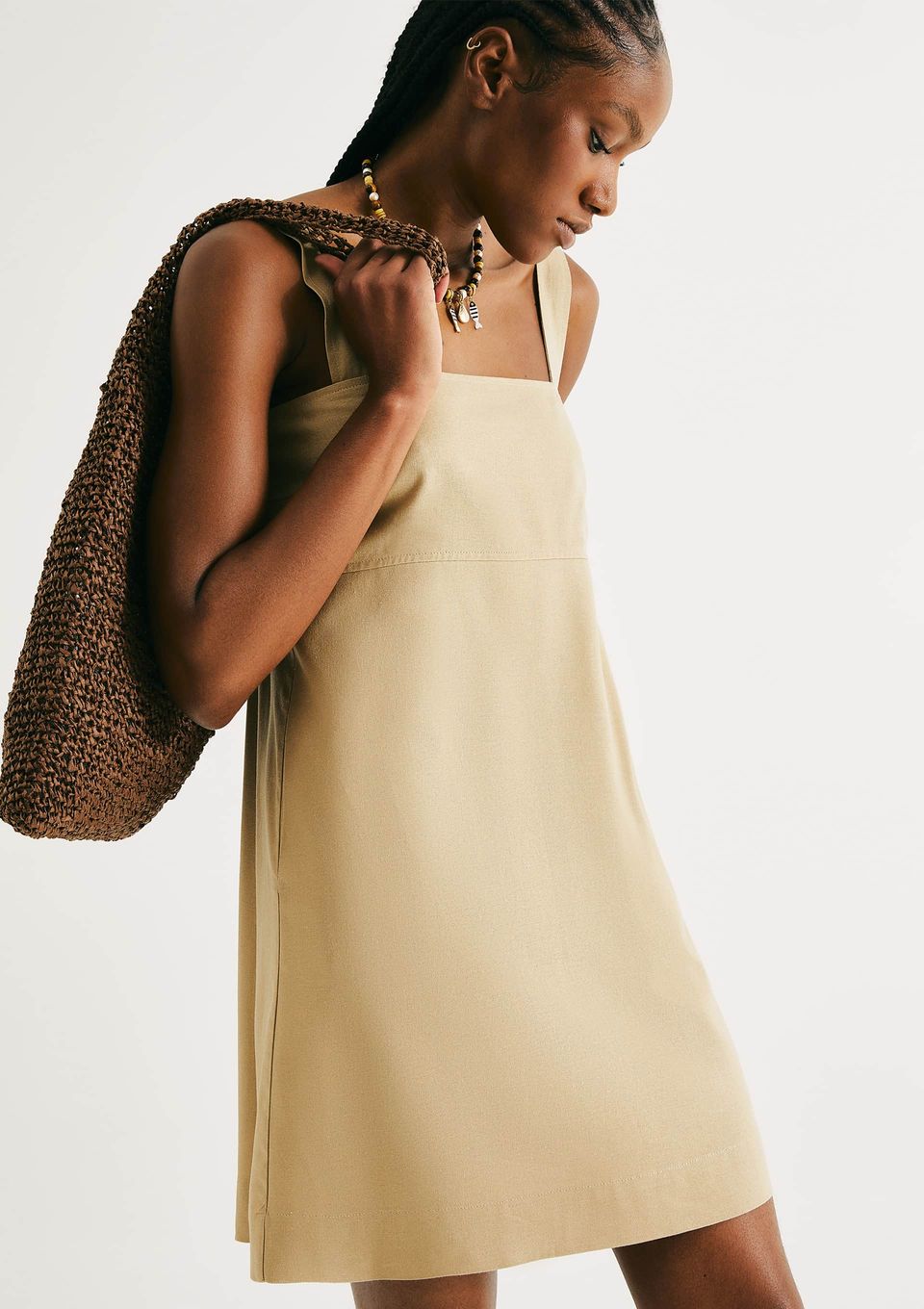 Vestido Curto Decote Quadrado - Caqui
