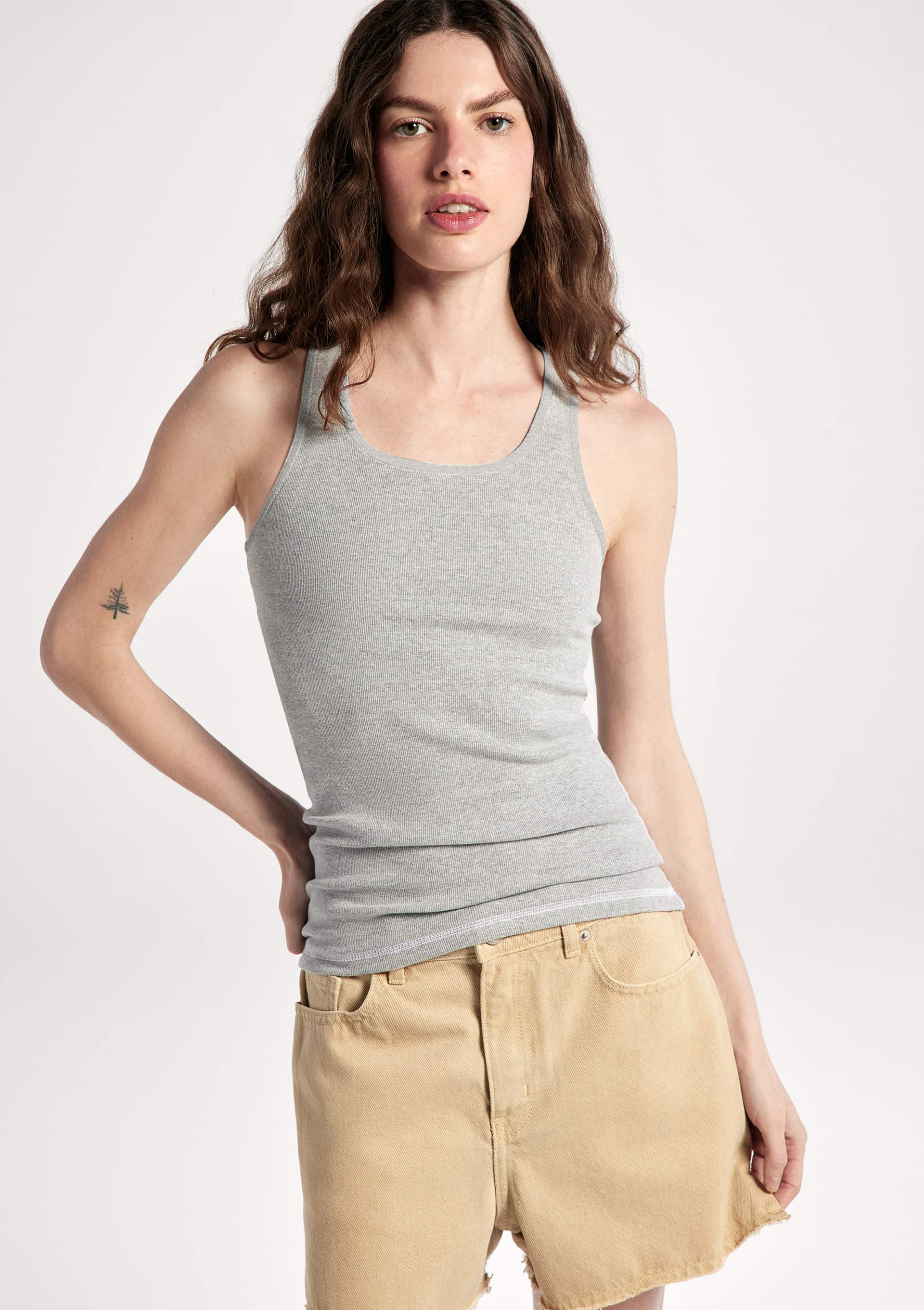 Regata Feminina Em Ribana Super Soft - Cinza