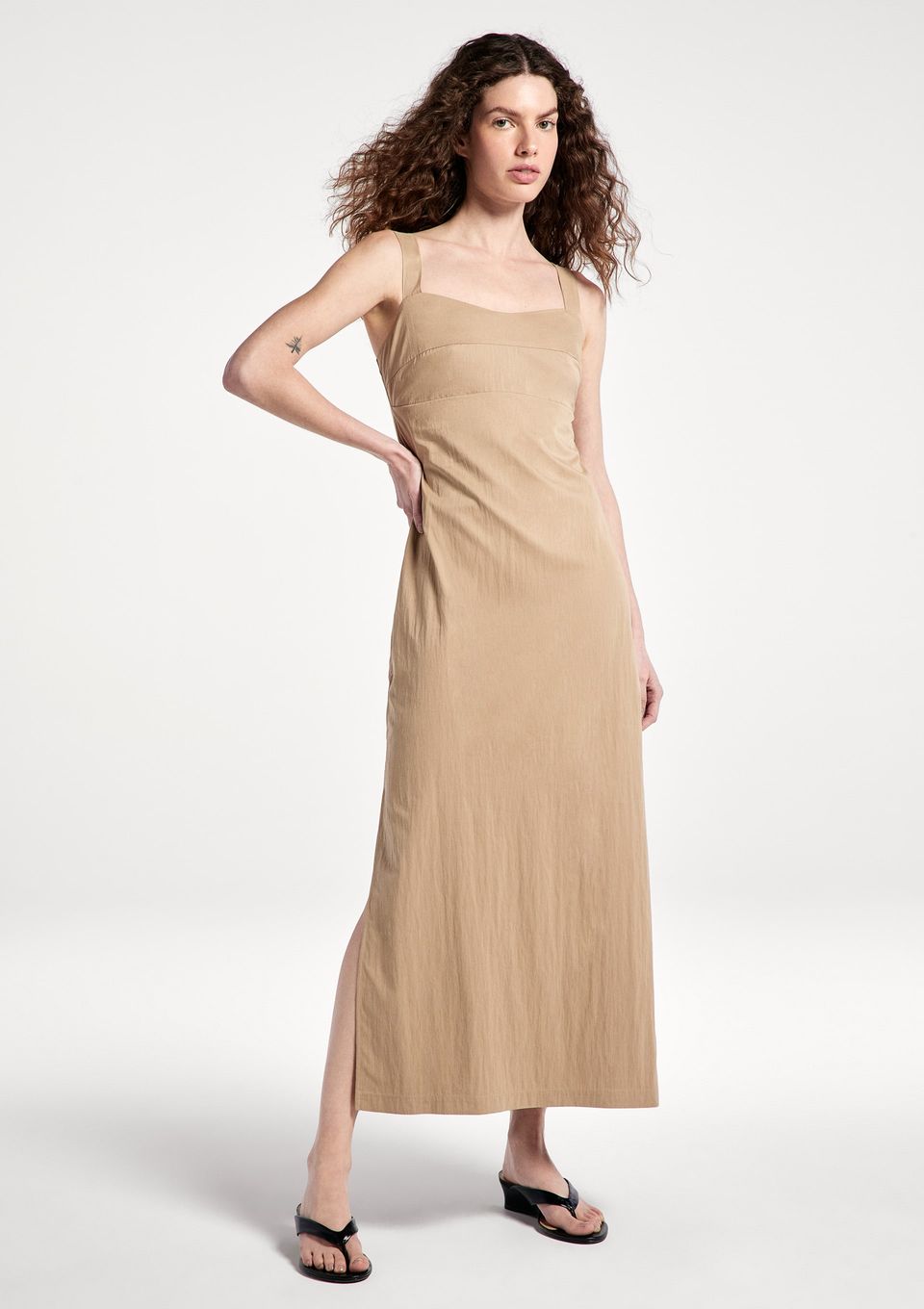 Vestido Midi Acinturado Velvet Touch - Caqui