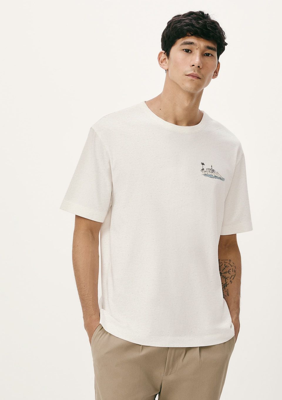 Camiseta Masculina Manga Curta com Estampa - Bege