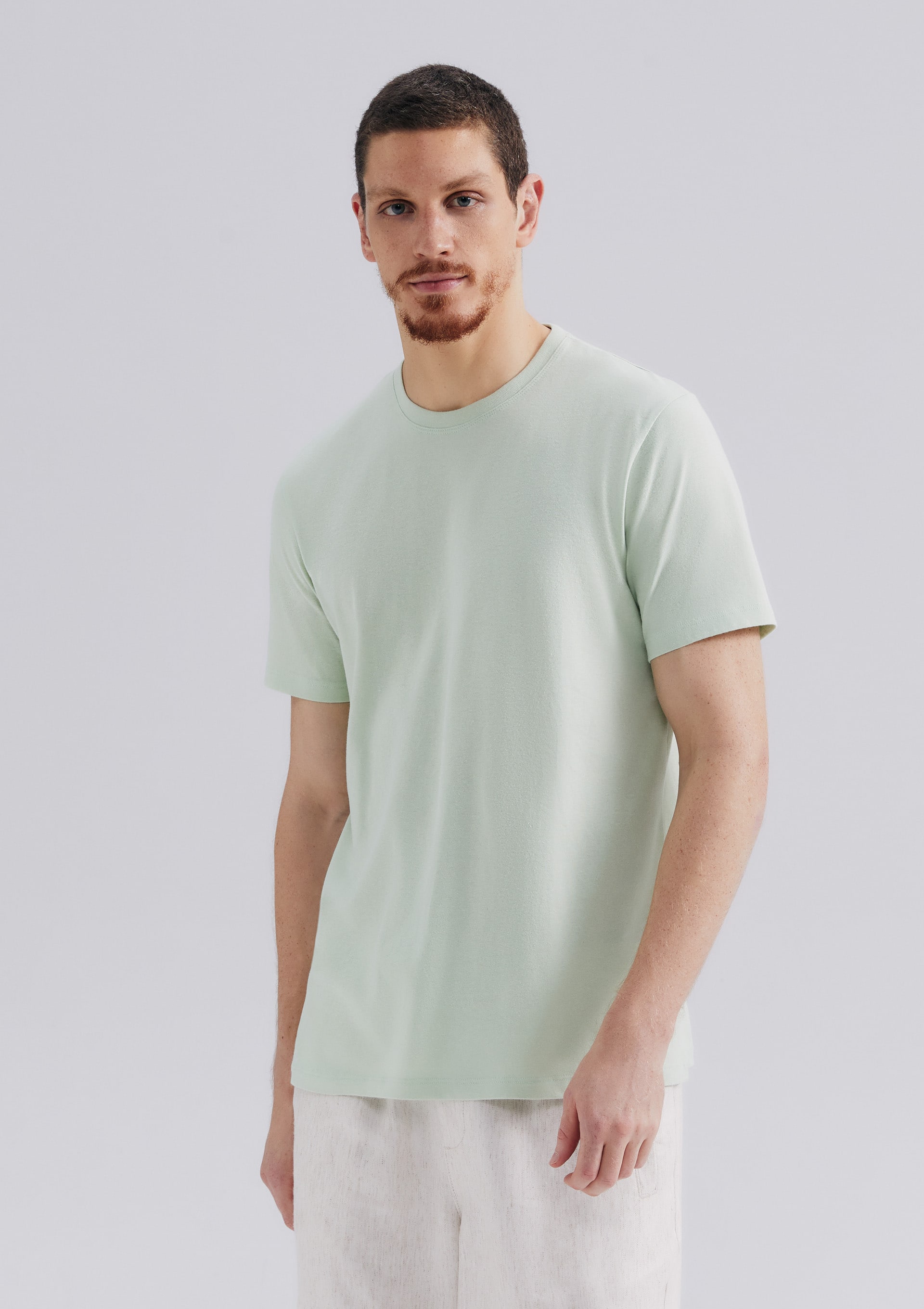 Camiseta Básica Unissex Manga Curta Regular World - Verde