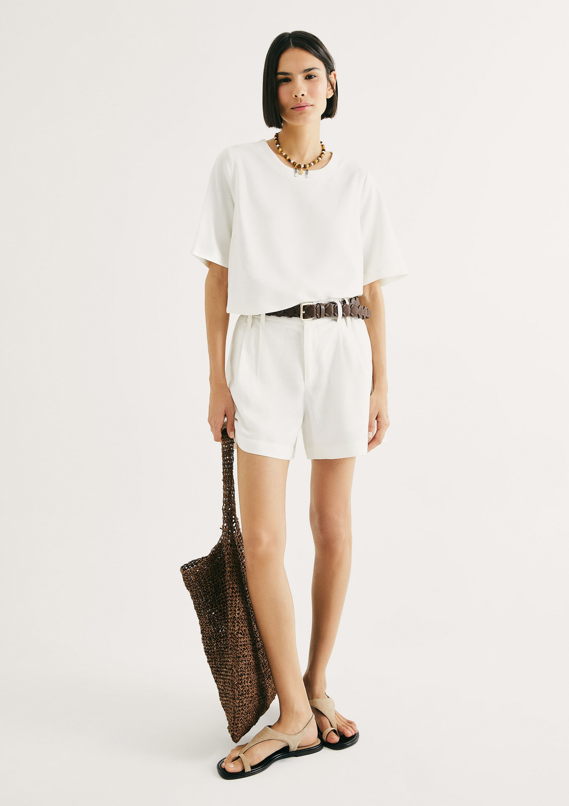 Shorts Feminino De Alfaiataria Em Linho - Off white