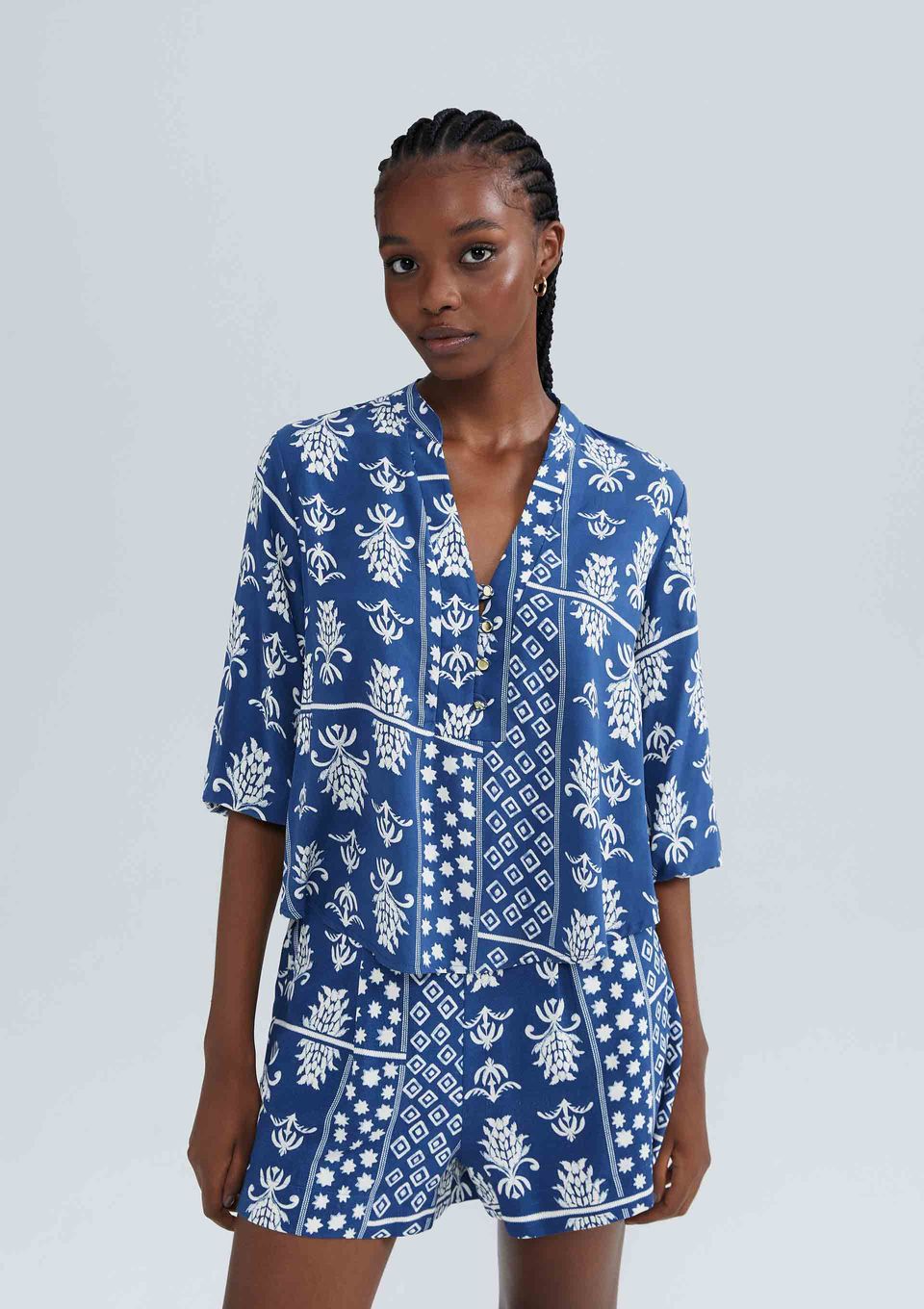 Blusa Feminina Estampada Decote V Manga Bufante - Azul