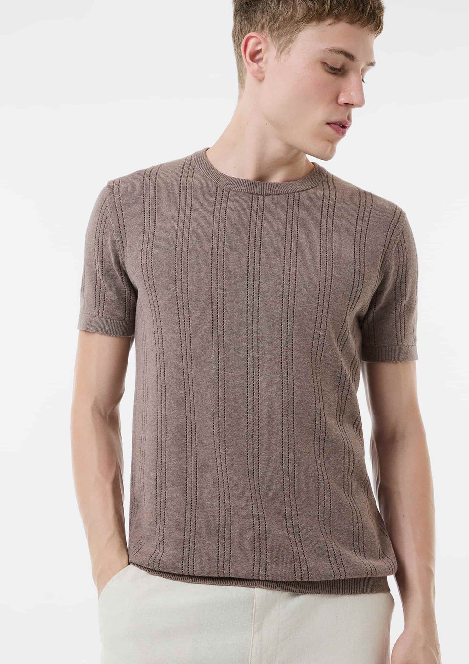 Camiseta Masculina em Tricô Texturizado - Marrom