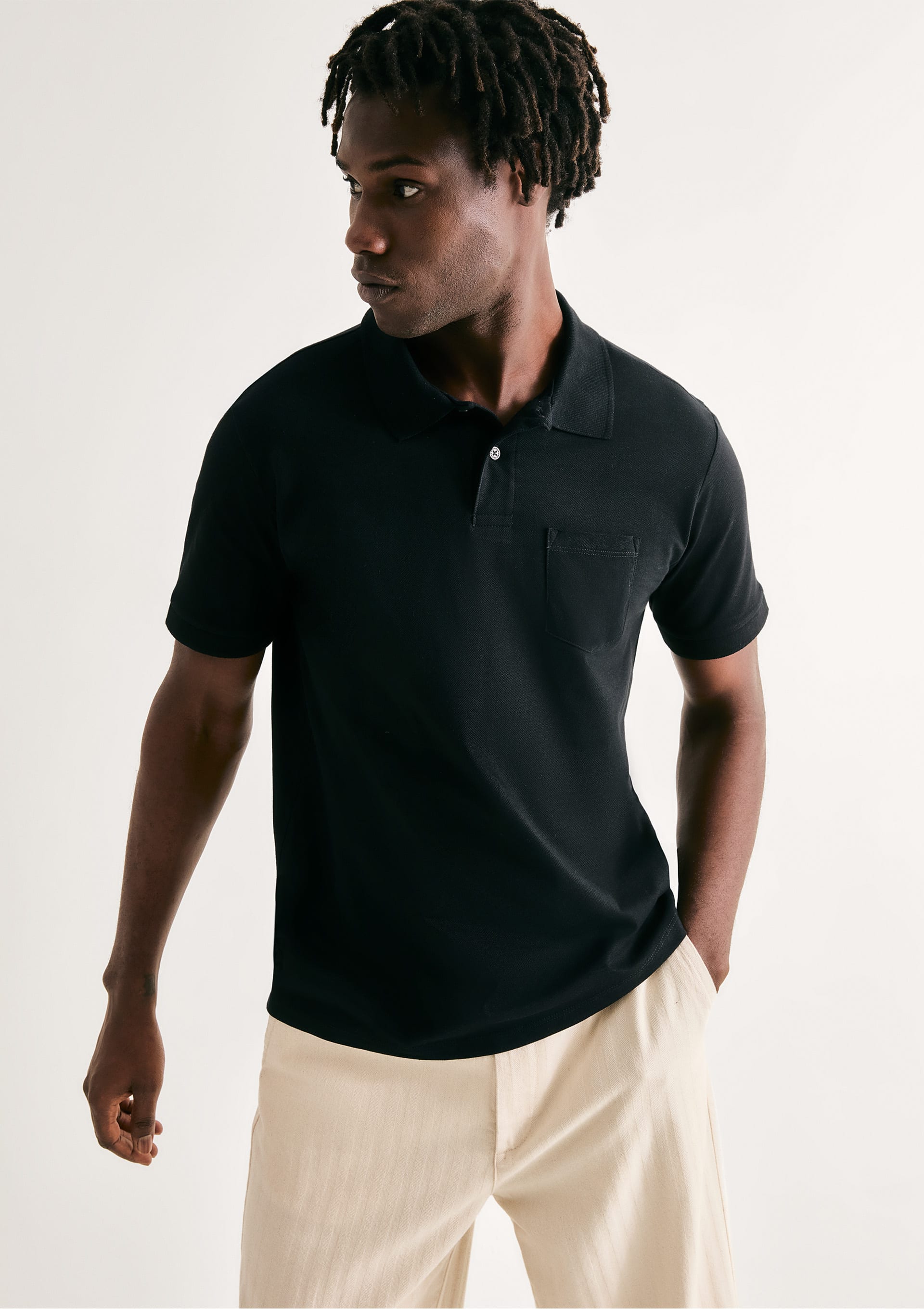Camisa Polo Básica Masculina Em Piquet Com Bolso - Preto