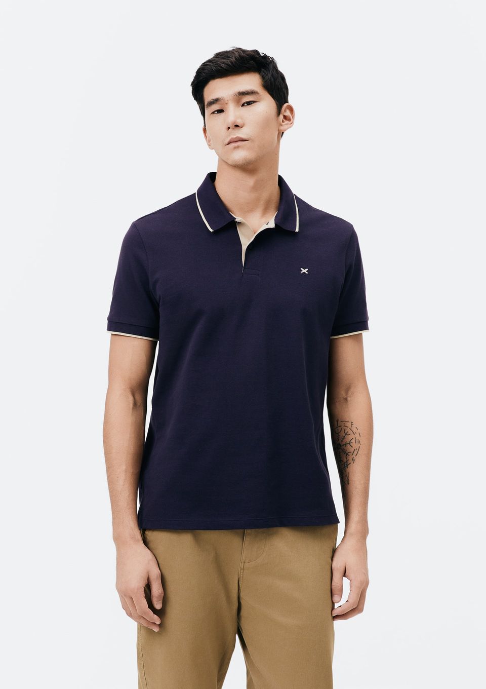 Camisa Polo Básica Masculina em Piquet com Bordado - Preto