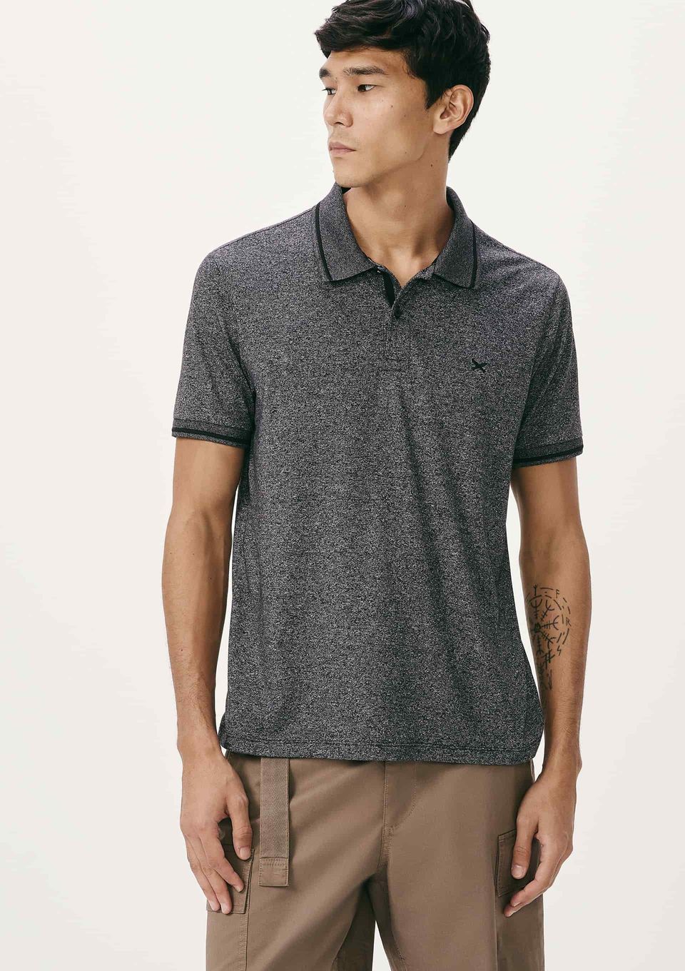 Camisa Polo Básica Masculina em Malha Texturizada - Cinza