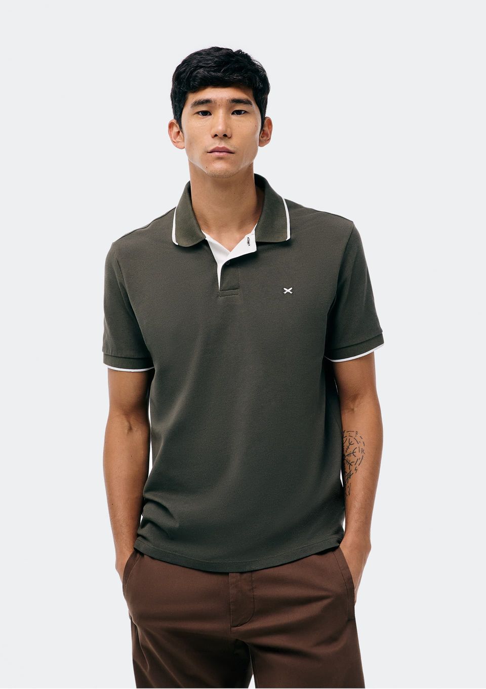 Camisa Polo Básica Masculina em Piquet com Bordado - Verde