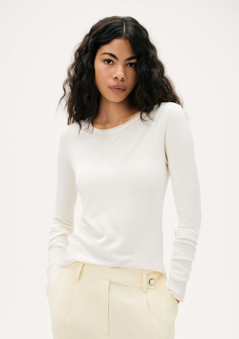 Blusa Feminina Manga Longa Slim em Tricô Leve - Branco