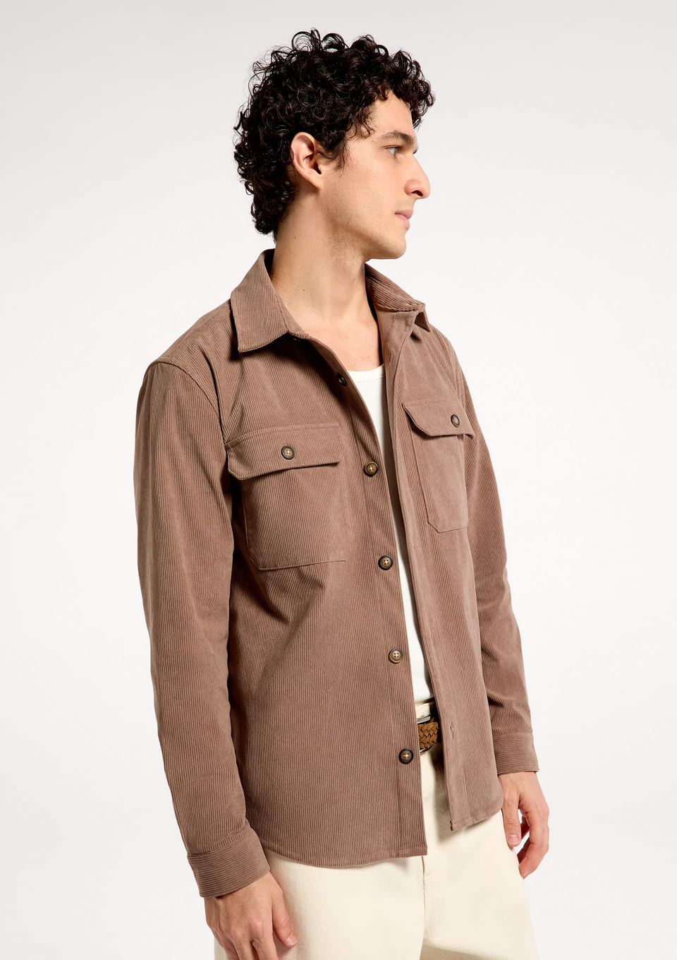 Camisa Overshirt Masculina Manga Longa em Veludo Cotelê - Marrom