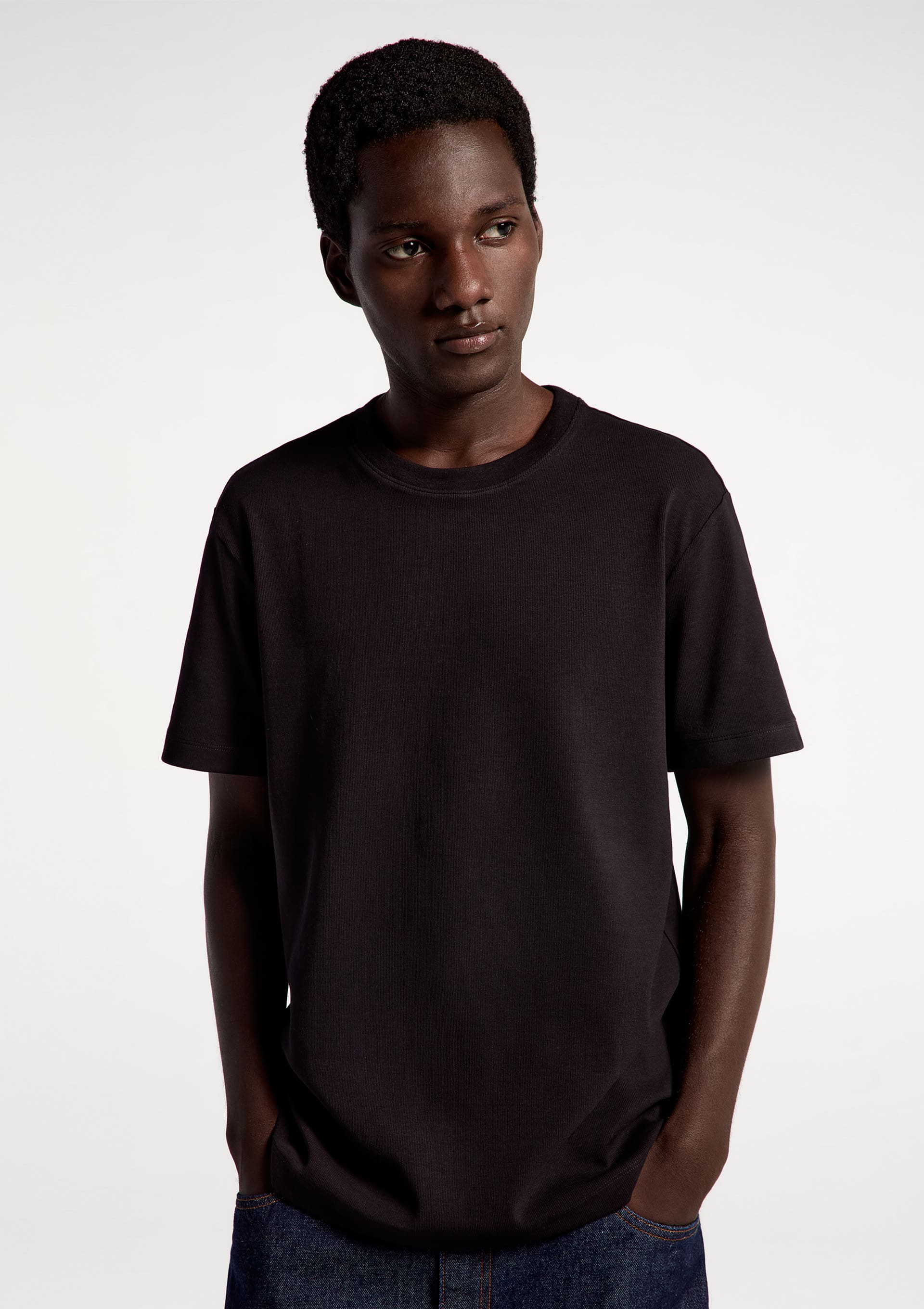 Camiseta Masculina Manga Curta em Ribana Ultra Soft - Preto — Hering