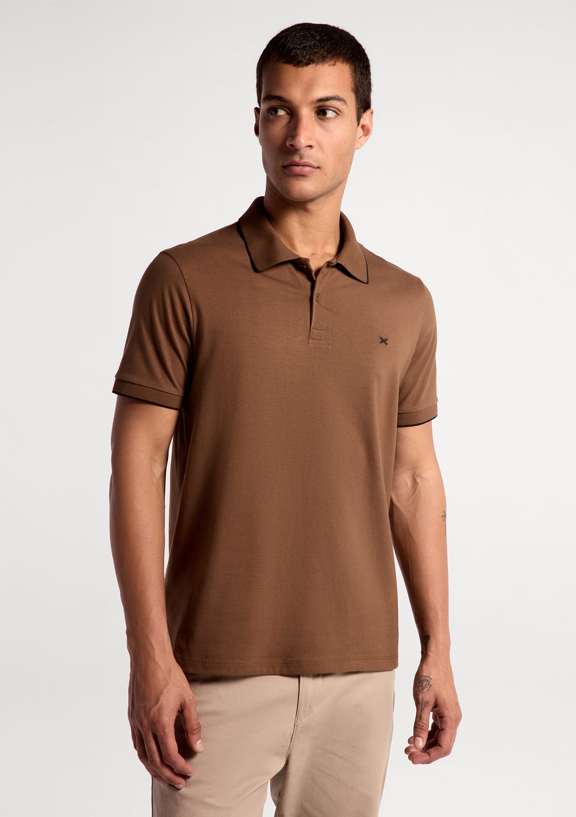 Polo Masculina Manga Curta em Piquet - Marrom — Hering