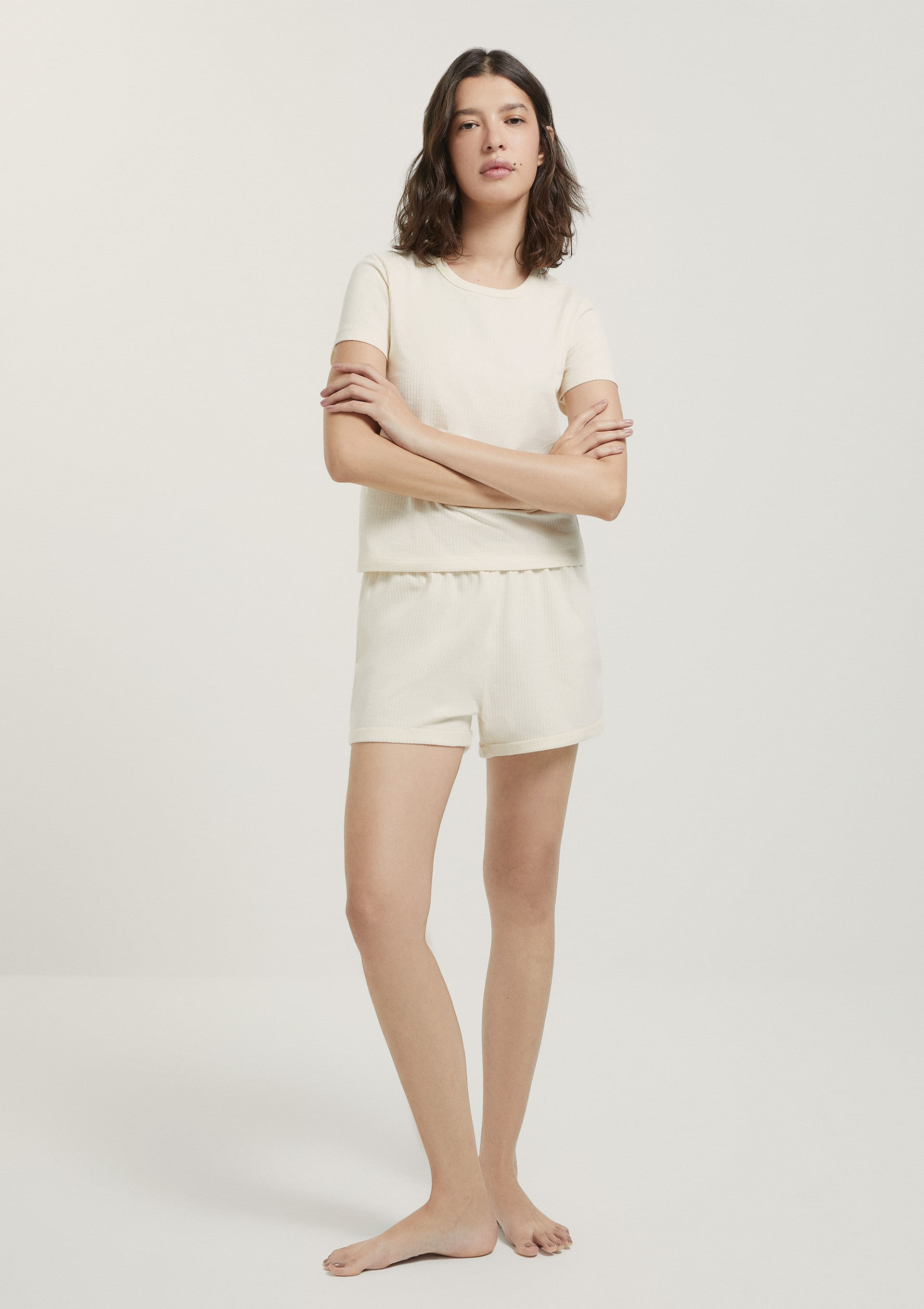 Pijama Curto Feminino em Ribana Canelada - Creme — Hering