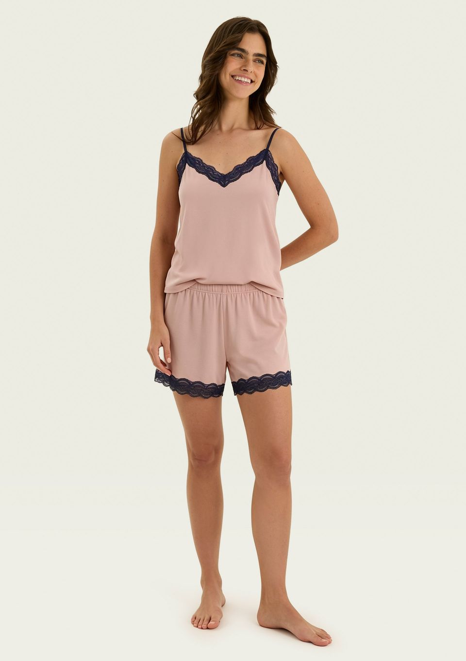 Pijama Curto Feminino em Viscose com Renda - Rosa