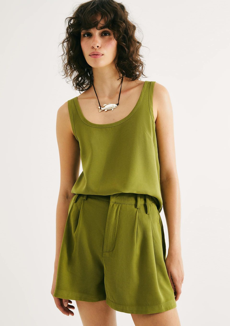 Regata Feminina Decote U em Peach Touch - Verde