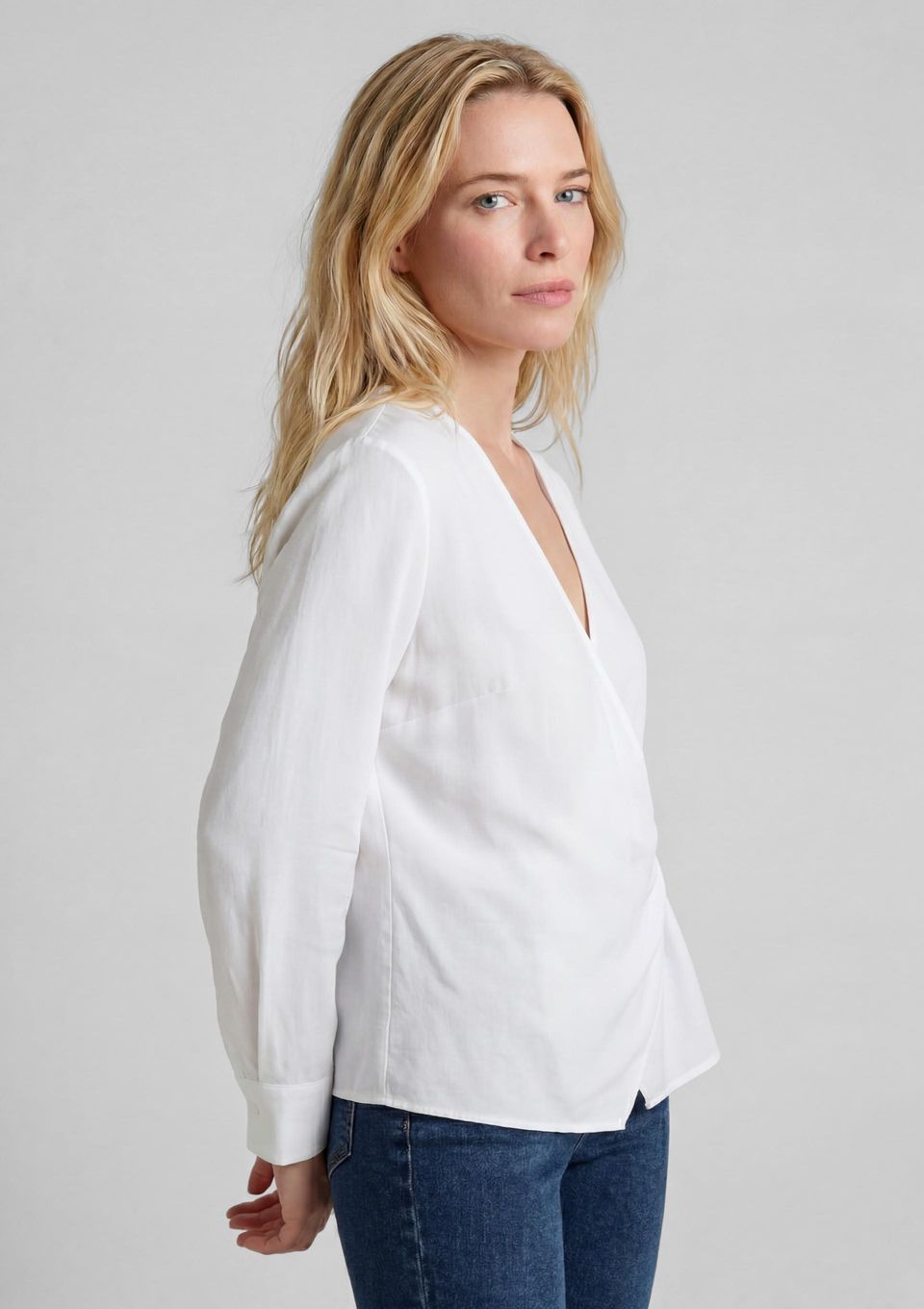 Blusa Feminina Manga Longa em Tricoline - Branco