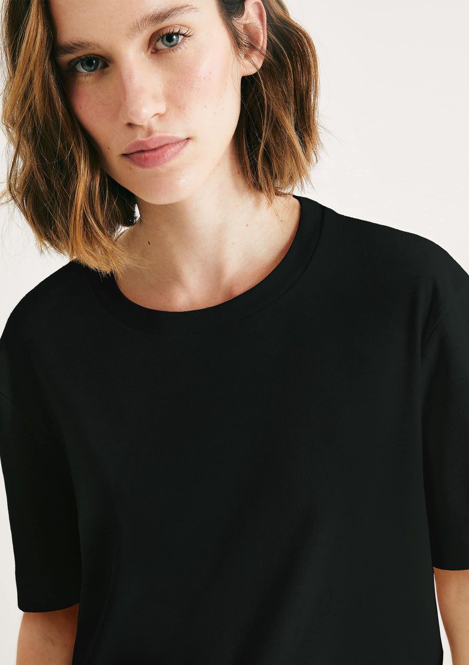 Blusa Feminina Manga Curta - Preto