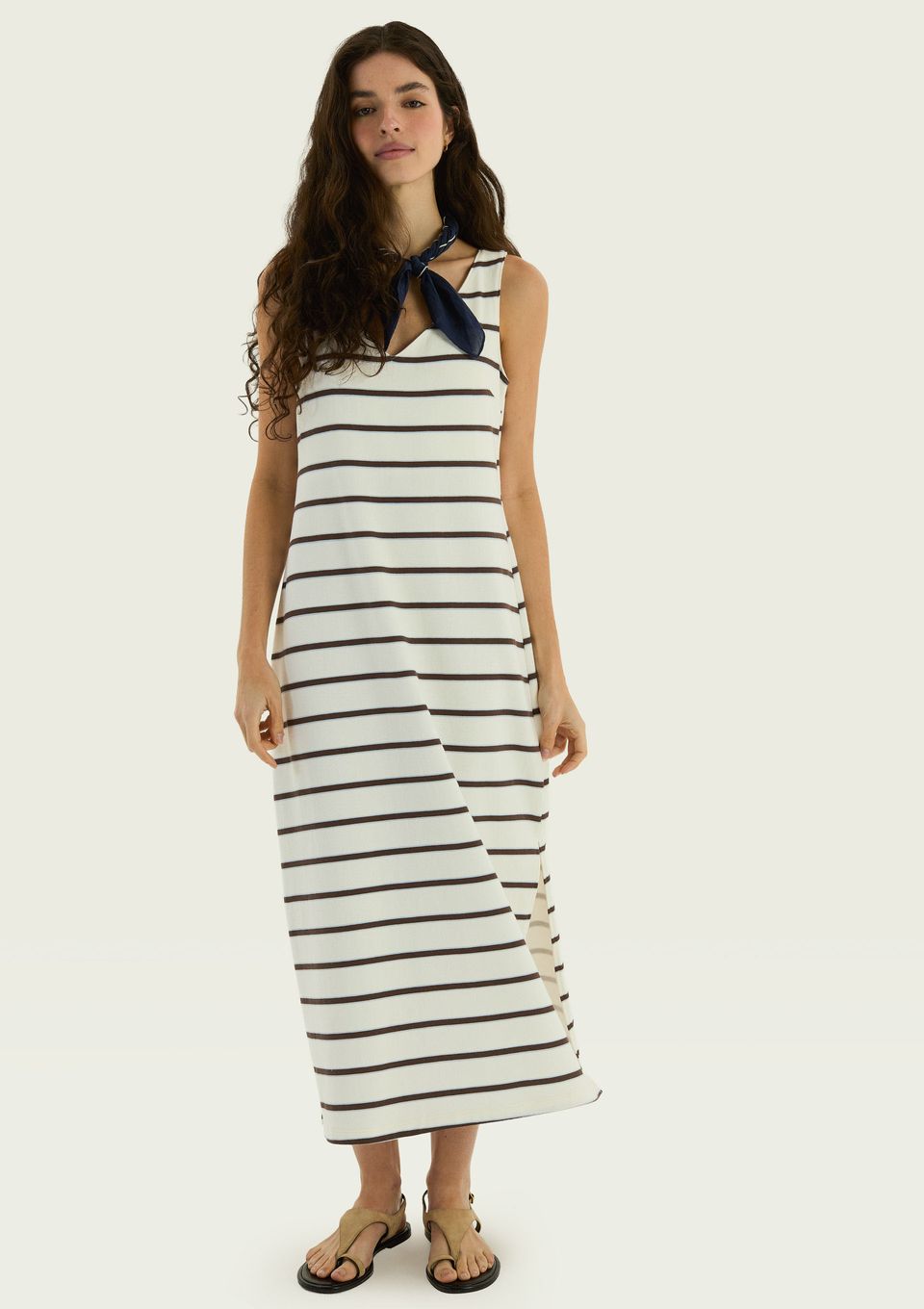 Vestido Midi Evasê com Elastano - Bege