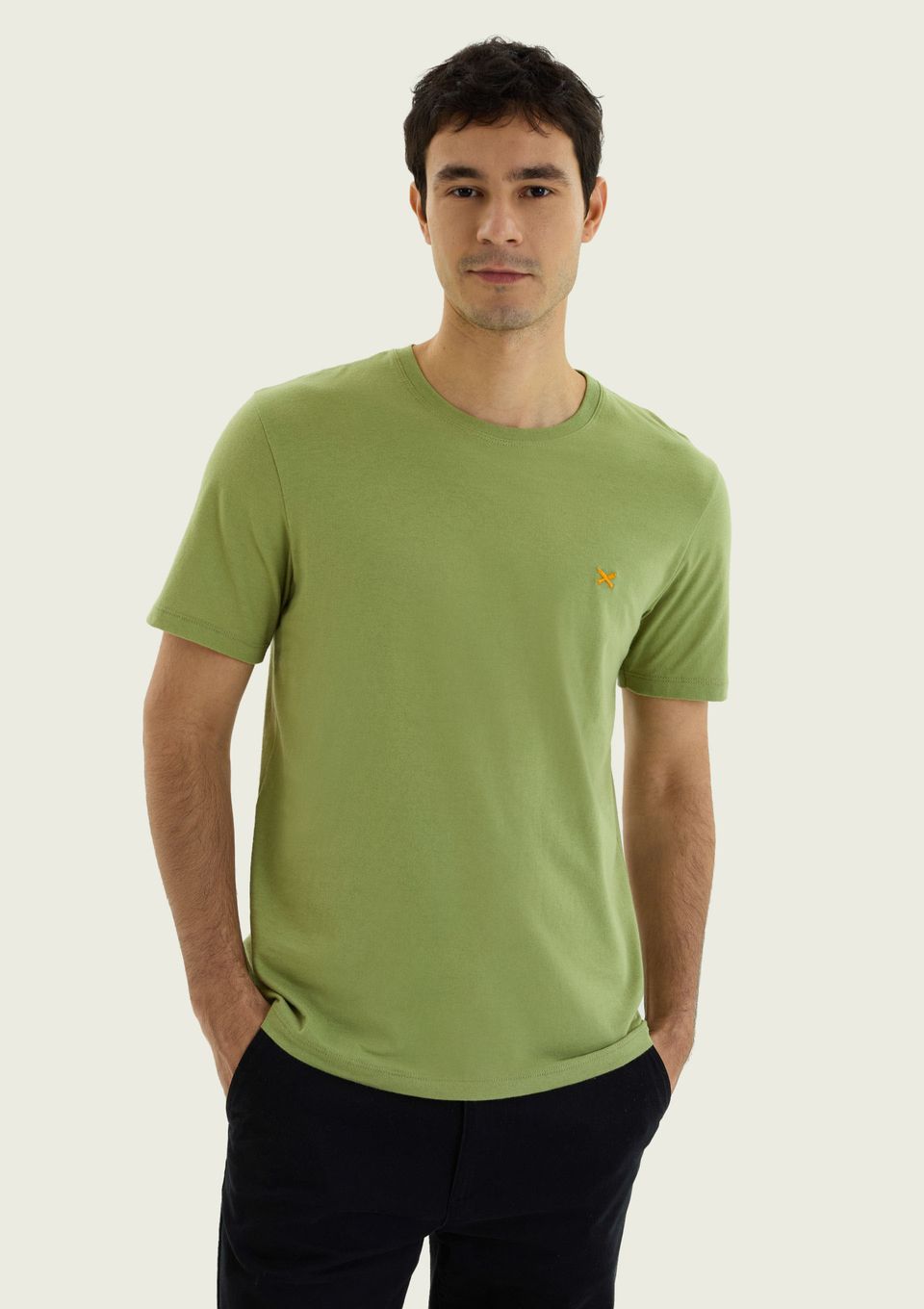 Camiseta Básica Masculina World com Bordado - Verde