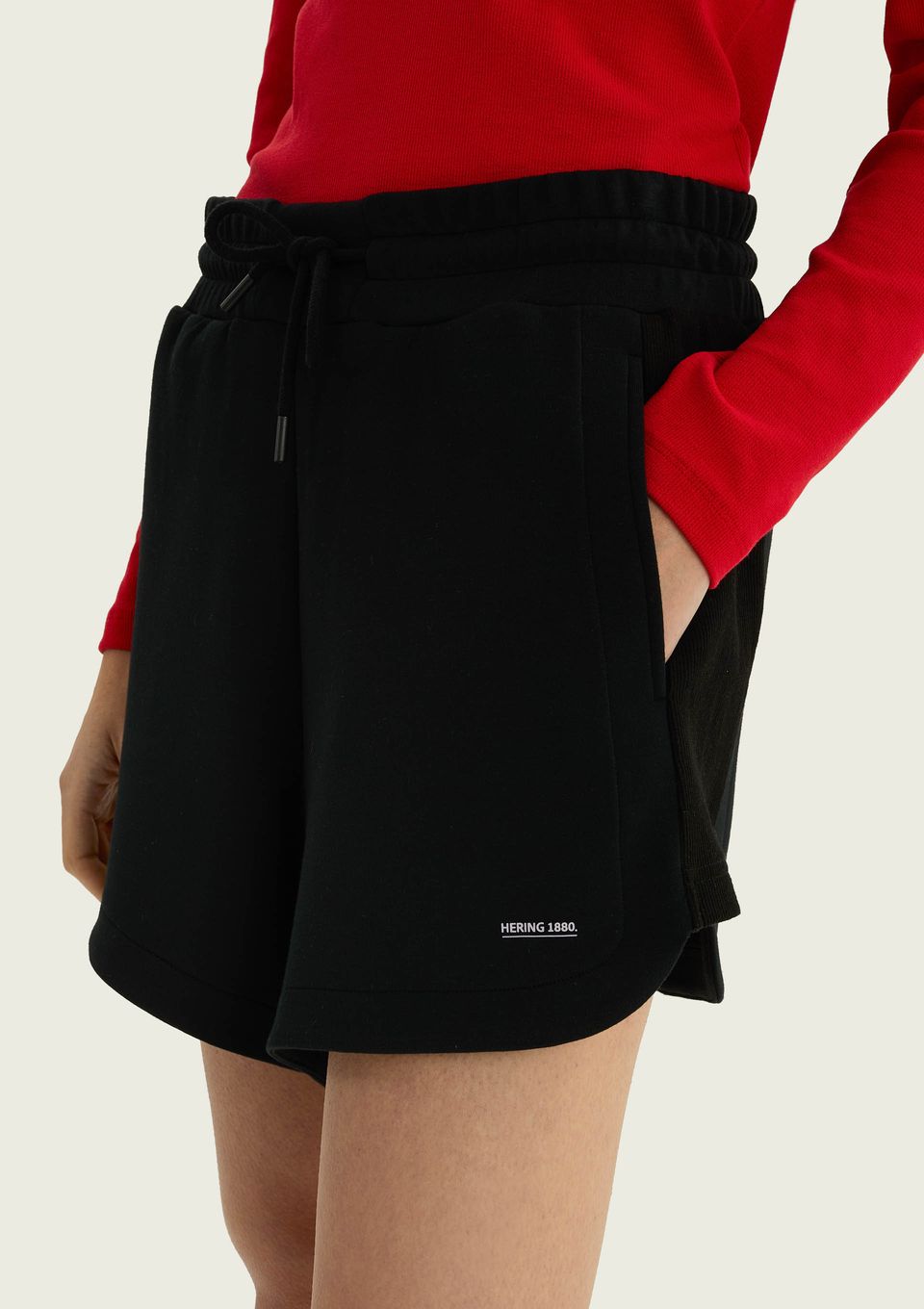 Shorts Feminino Reto com Amarração - Preto