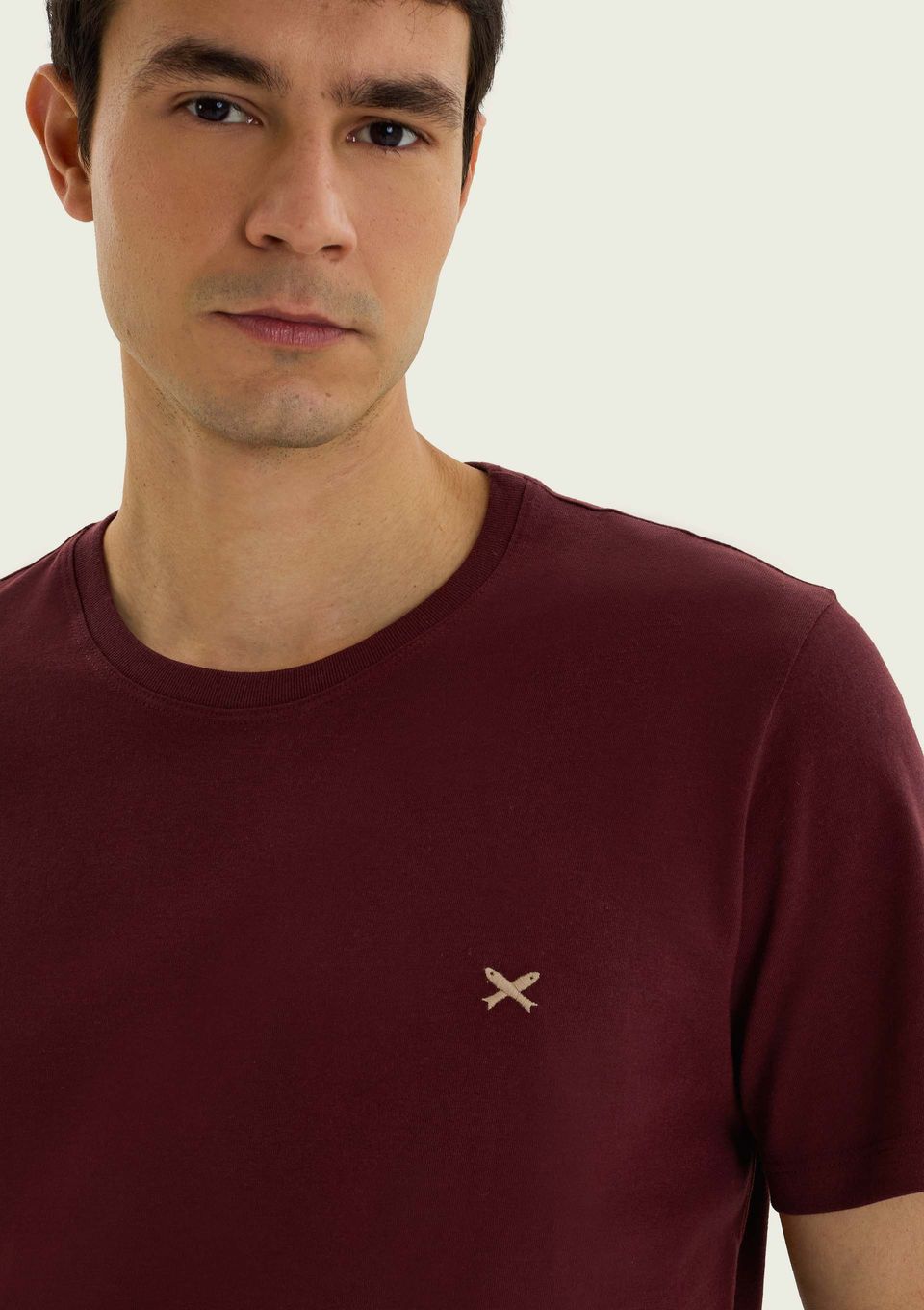 Camiseta Básica Masculina World com Bordado - Vinho
