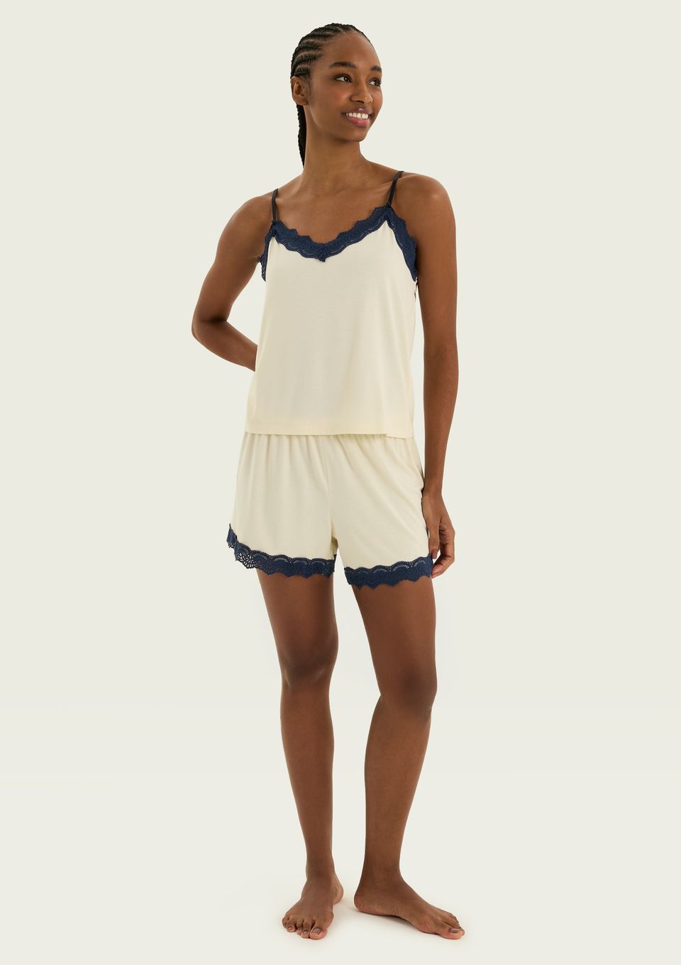 Pijama Curto Feminino em Viscose com Renda - Amarelo