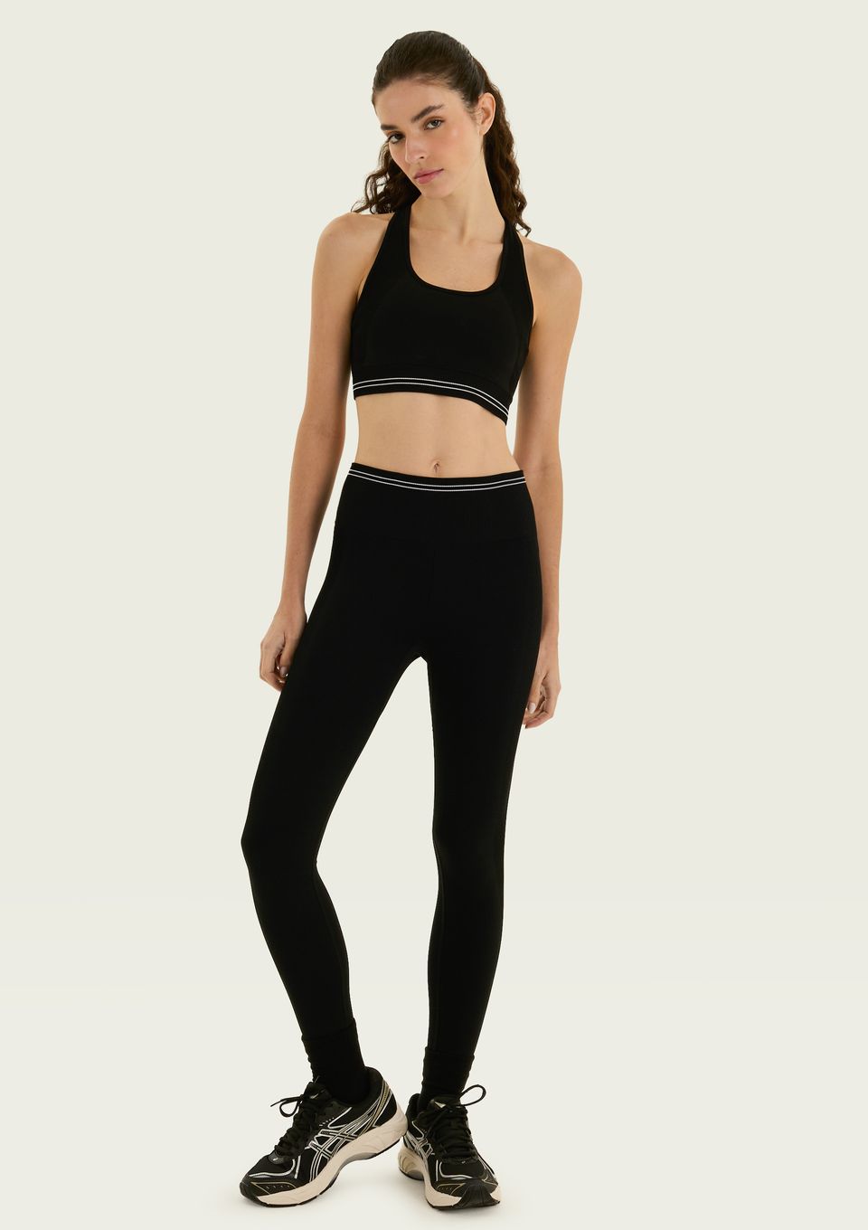 Calca Legging Esportiva Feminina em Poliamida - Preto
