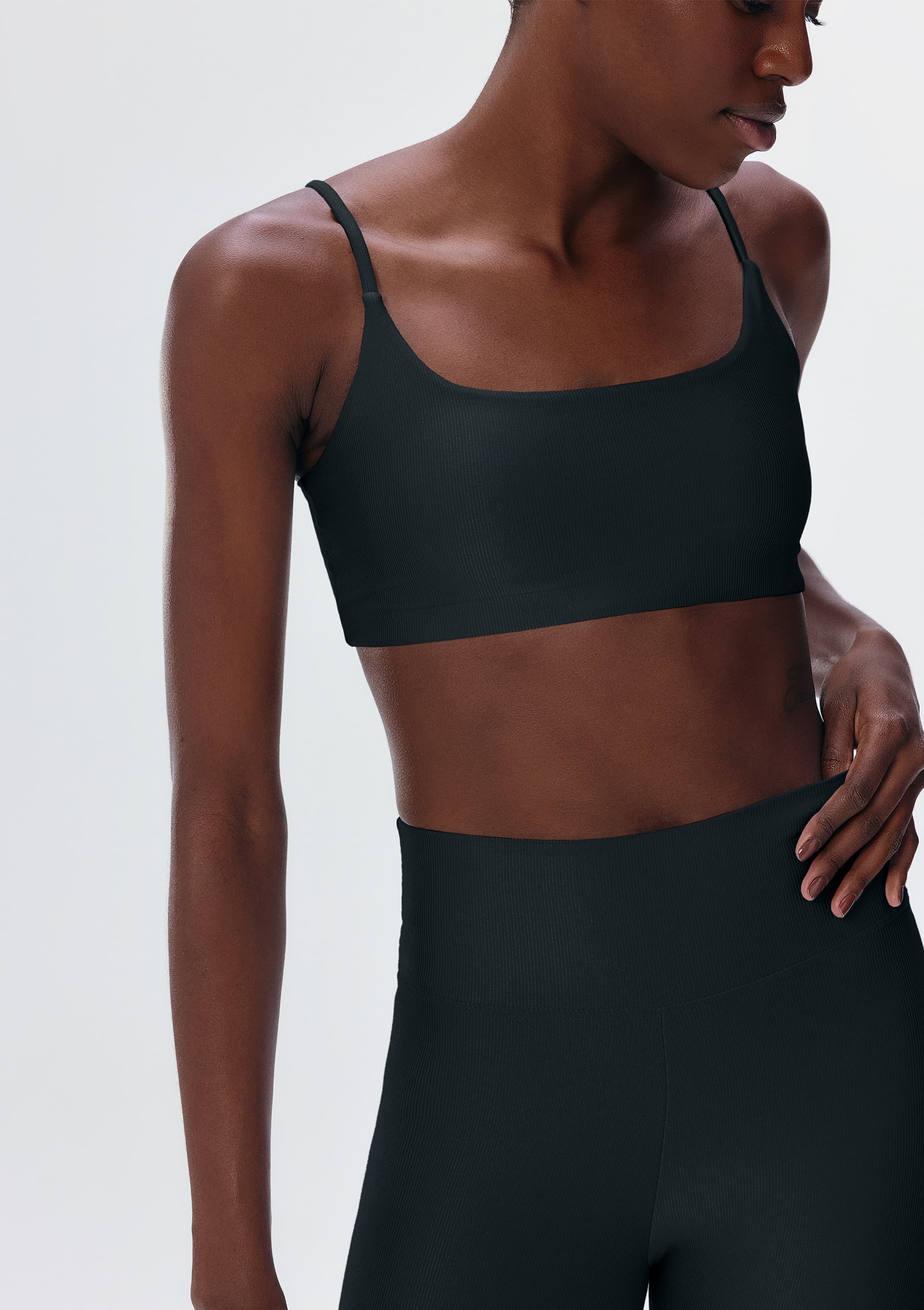 Top Esportivo Feminino Proteção Uv - Preto — Hering