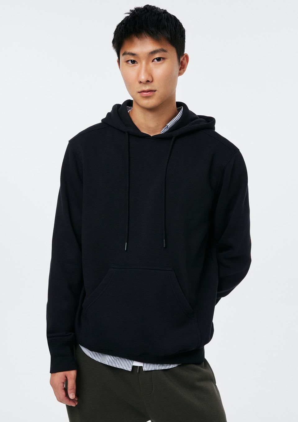 Blusão Básico Masculino Comfort em Moletom Peluciado - Preto