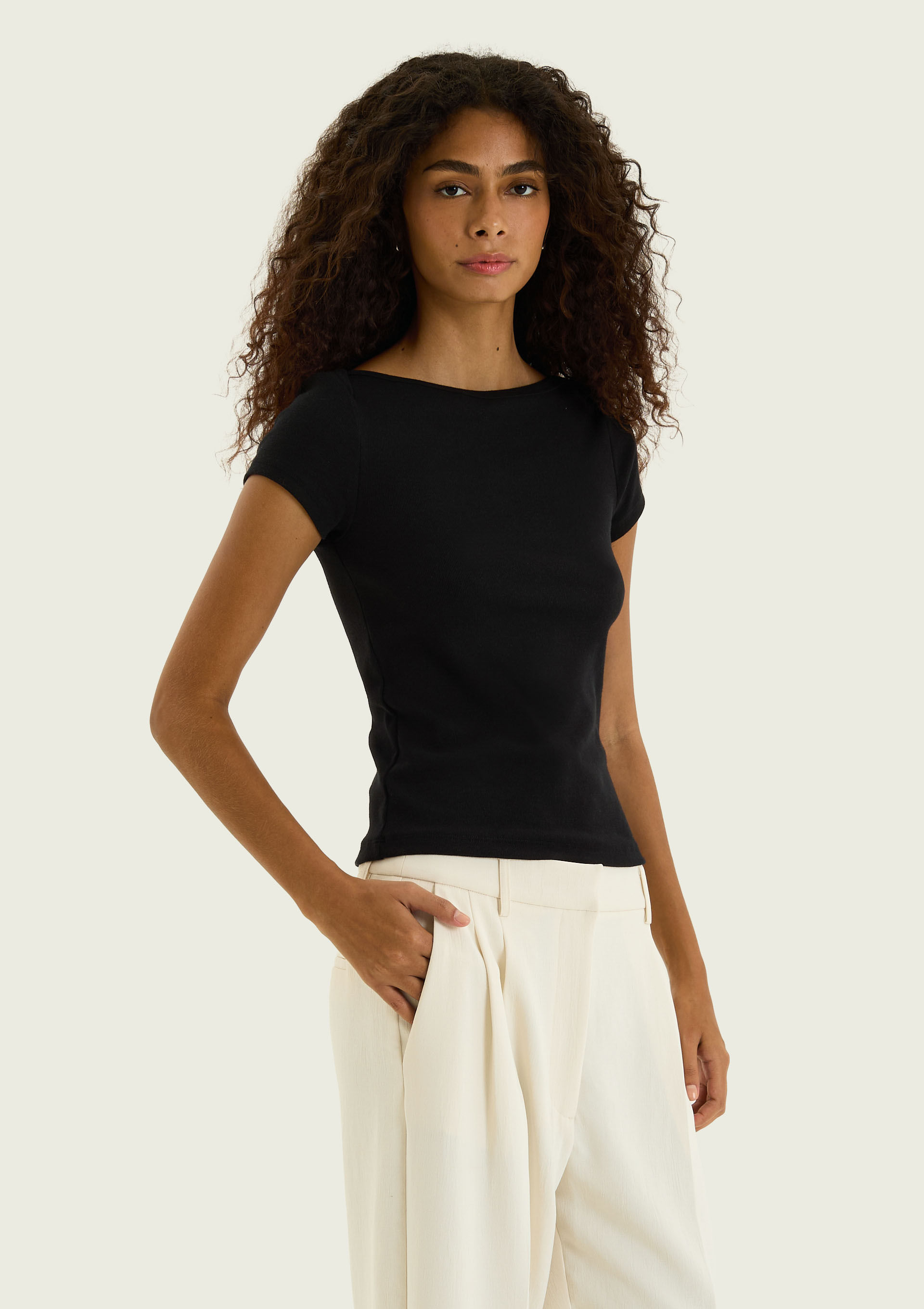 Blusa Feminina Slim Em Ribana - Preto