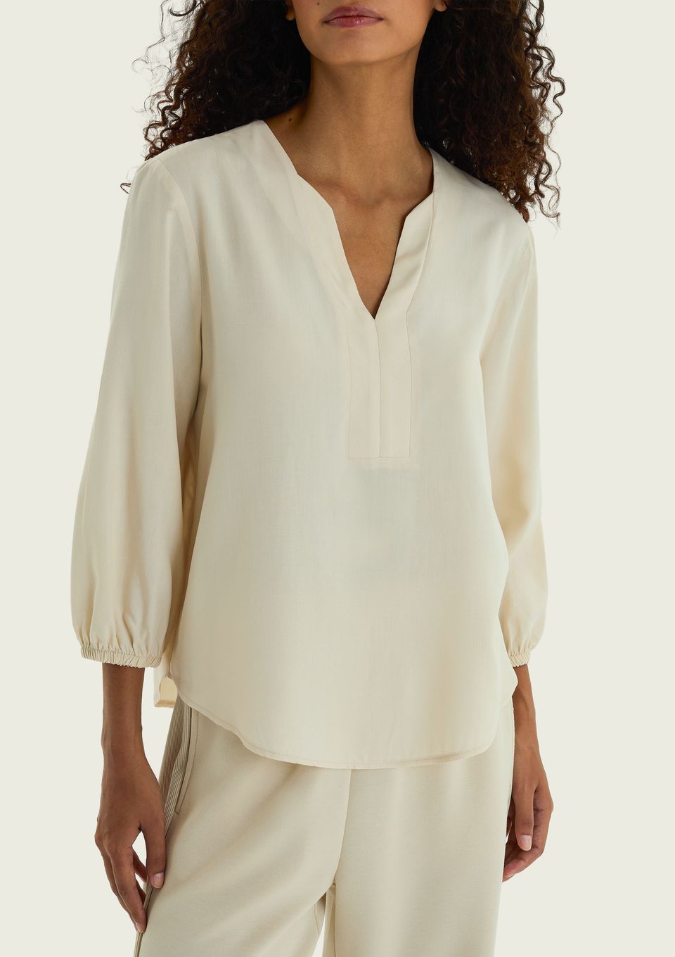 Blusa Feminina Manga 7/8 em Viscose - Off White
