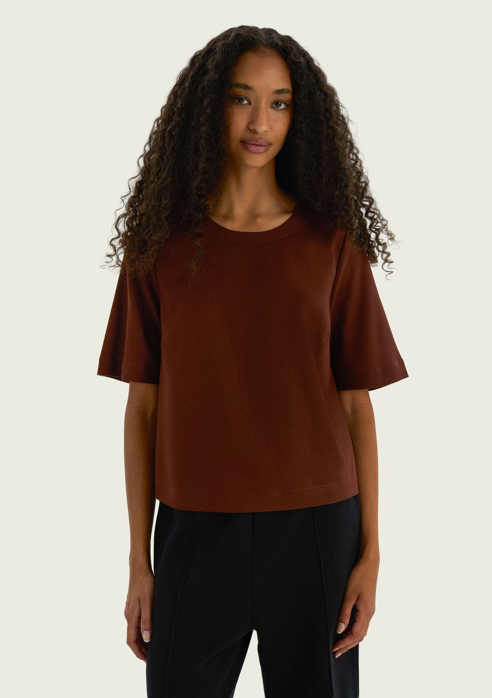 Blusa Feminina Manga Média com Linho - Marrom