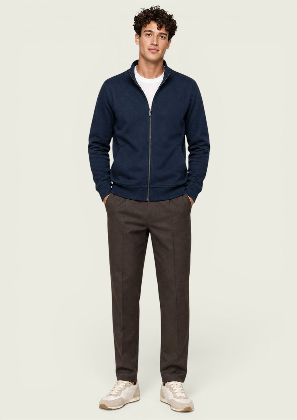 Calça Masculina Reta em Malha Encorpada - Marrom