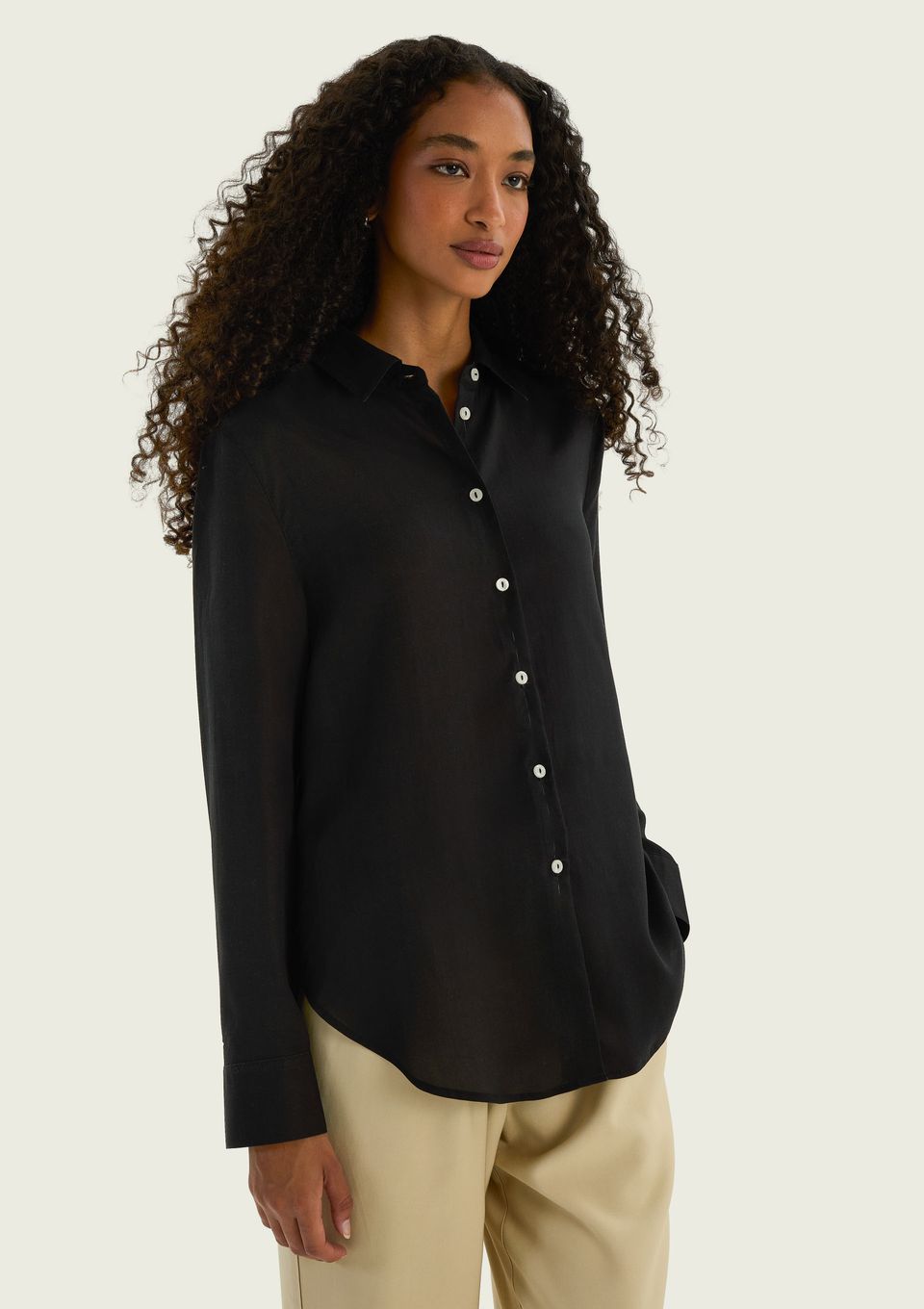 Camisa Feminina Manga Longa em Liocel - Preto