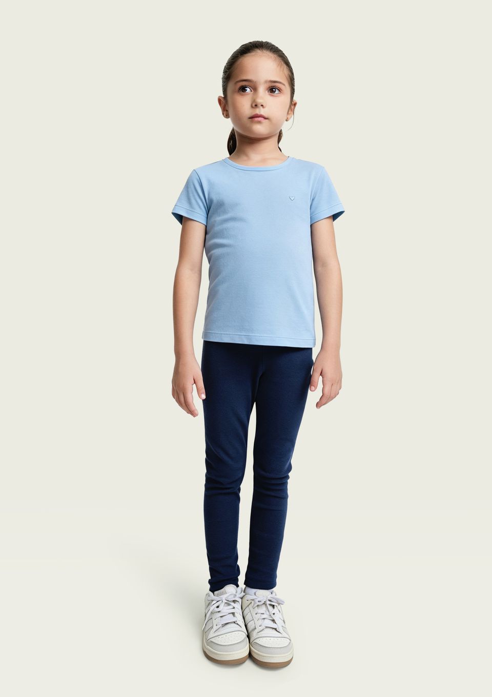 Blusa Básica Infantil Menina Manga Curta Slim com Bordado Coração - Azul