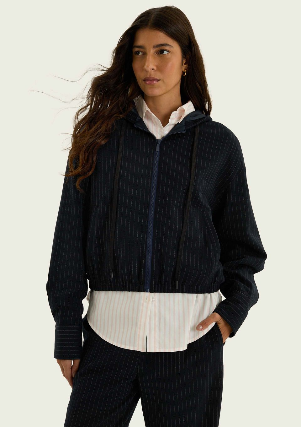 Jaqueta Feminina Bomber Listrada com Capuz - Azul