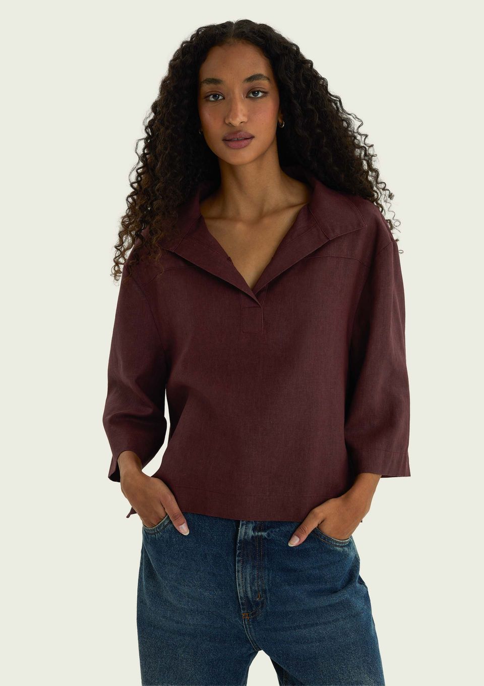 Polo Feminina Manga Curta Oversized em Viscolinho - Vinho