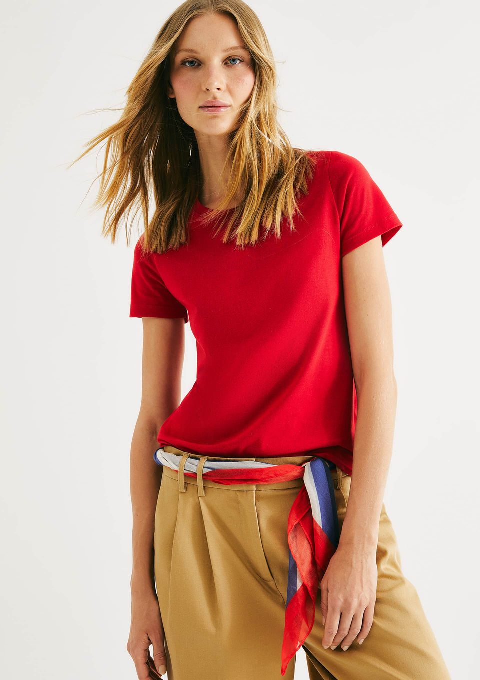 Camiseta Básica Feminina Slim World - Vermelho