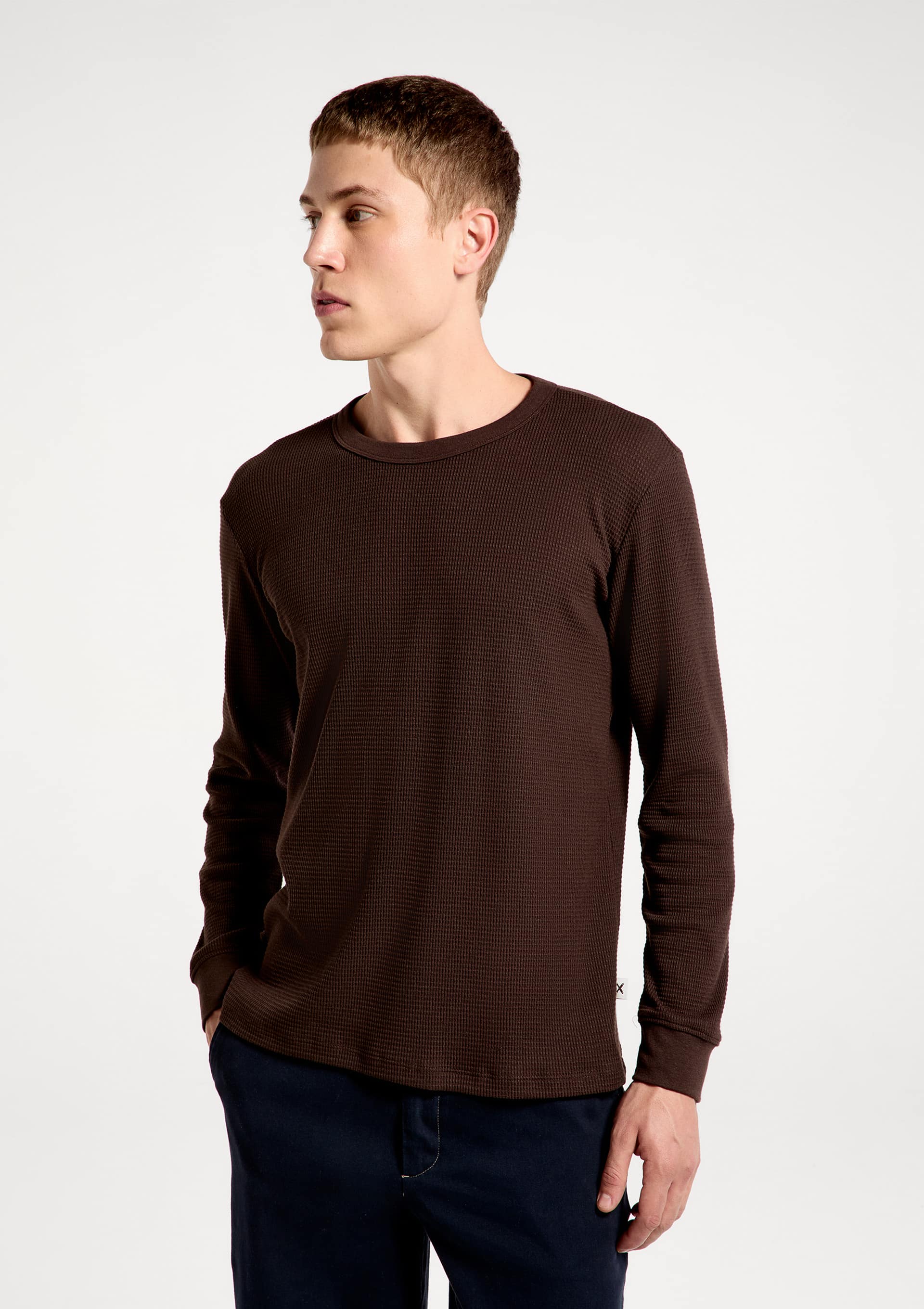 Camiseta Masculina Manga Longa em Malha Thermal - Marrom — Hering