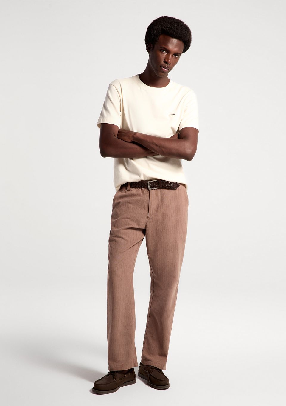 Calça Masculina Chino Risca de Giz - Bege