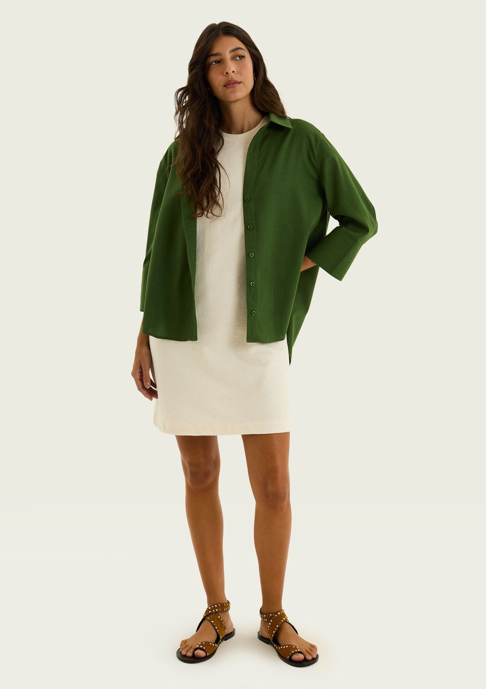 Vestido Básico Curto Texturizado com Bolso - Creme