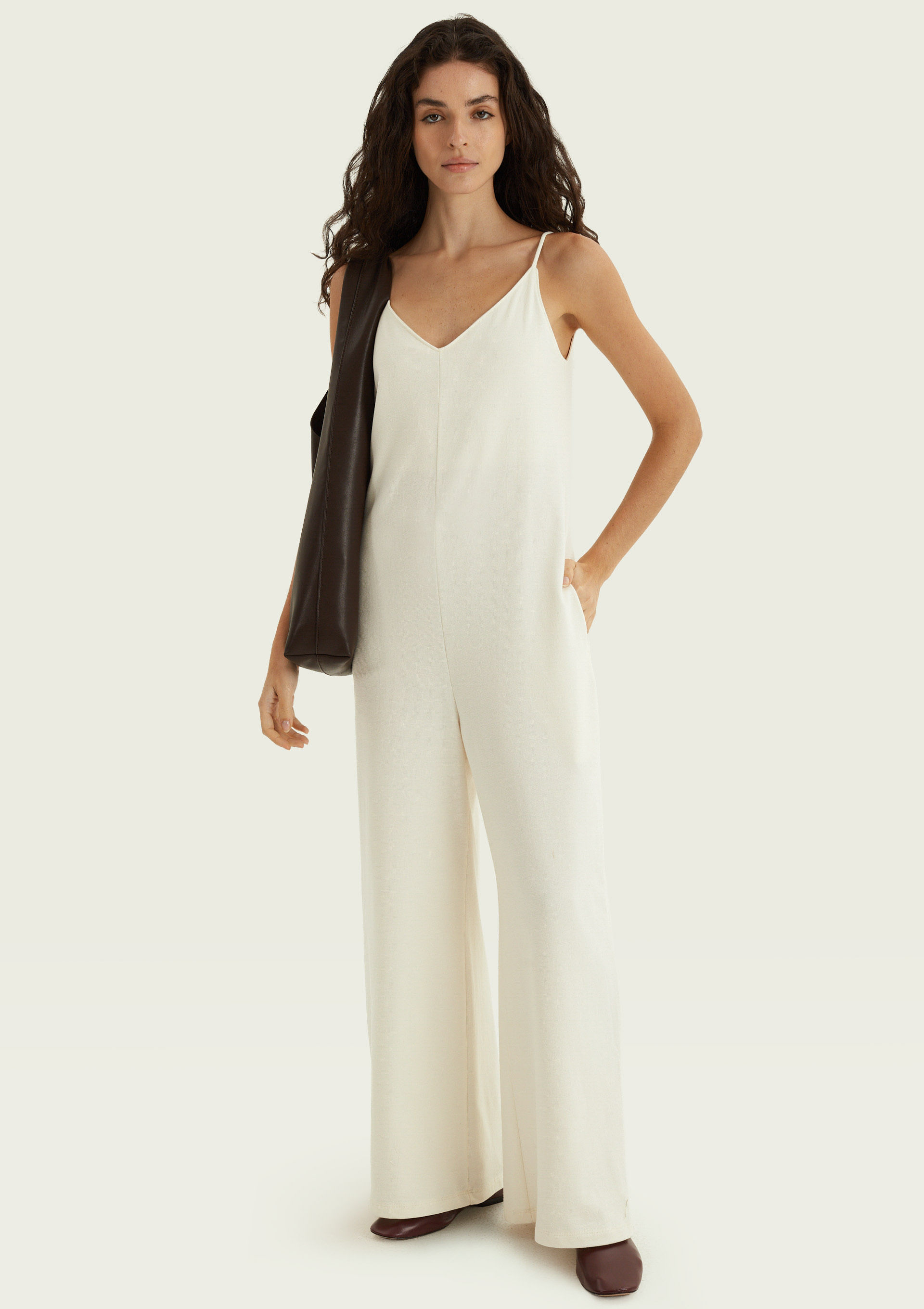 Macacão Longo Feminino Texturizado - Creme — Hering