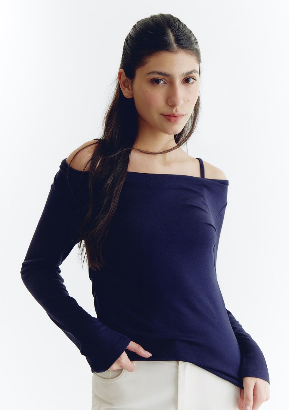 Blusa Feminina Decote Canoa Manga Longa com Sobreposição - Azul
