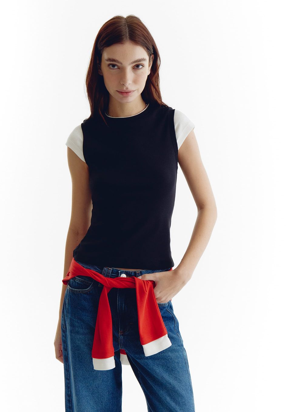 Blusa Feminina com Sobreposição em Malha Ultrasoft - Preto
