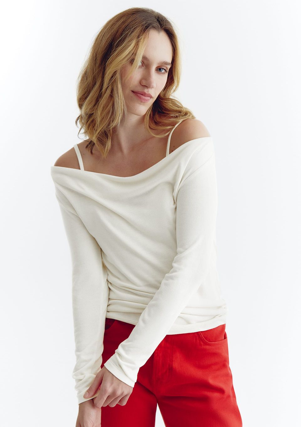 Blusa Feminina Decote Canoa Manga Longa com Sobreposição - Off White