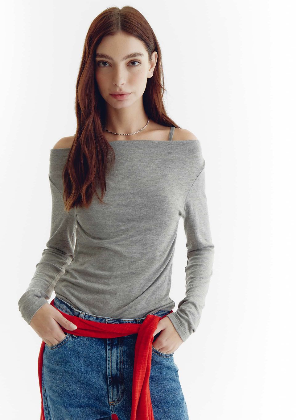 Blusa Feminina Decote Canoa Manga Longa com Sobreposição - Cinza