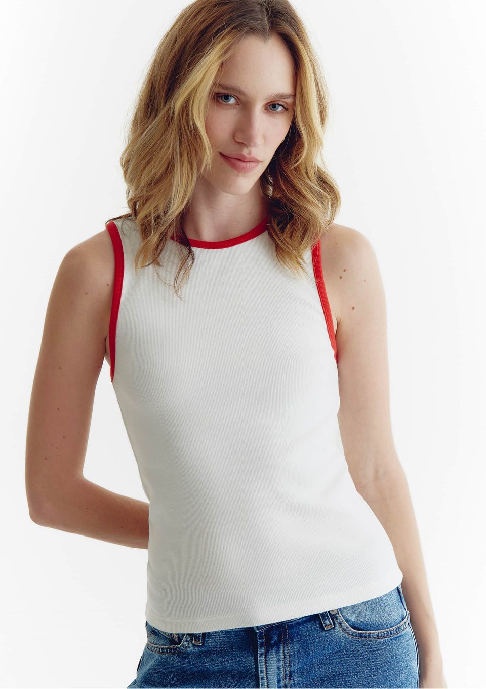 Regata Feminina Slim com Frisos Contrastantes - Off White