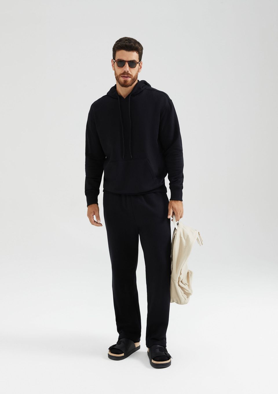 Calça Básica Masculina Reta em Moletom Peluciado - Preto